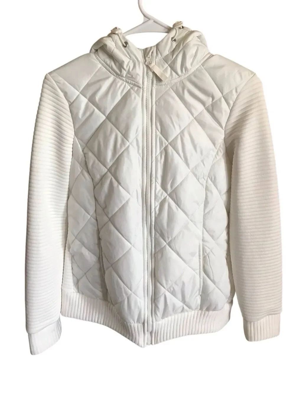 Time & Tru cream off white zip quilted Jacket Size Small